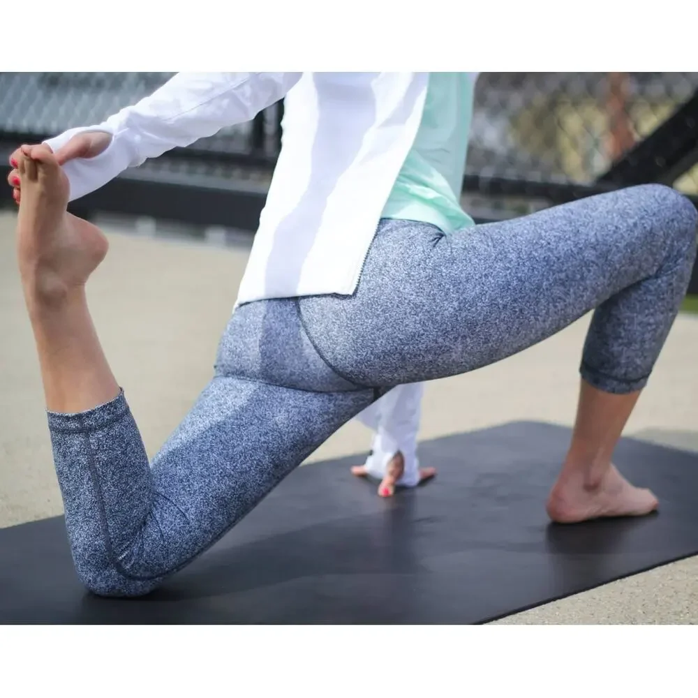 Lululemon Wunder Under Crop III in Rio Mist White Black